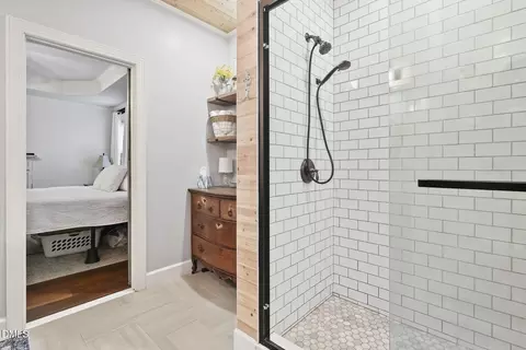 Bath - 78 Carson Dr, Garner, NC 27529 photo 5 of 8