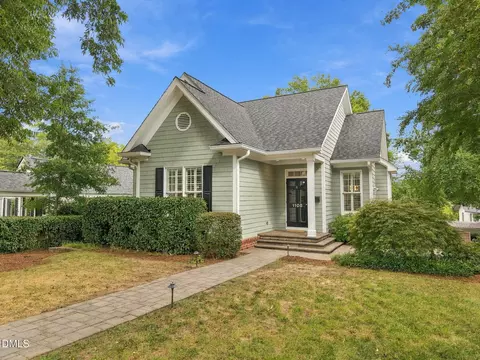 1108 Clifton St, Raleigh, NC 27604