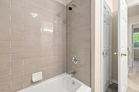Bath - 210 Eagle Tavern Dr, Garner, NC 27529 photo 3 of 5