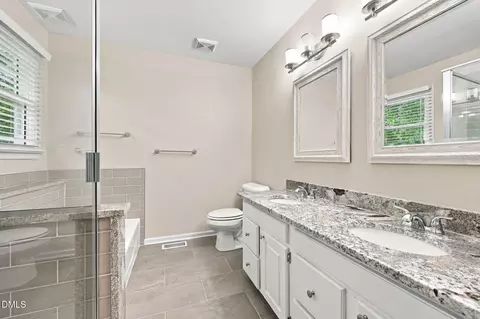 Bath - 210 Eagle Tavern Dr, Garner, NC 27529 photo 4 of 5