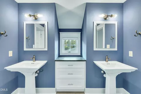 Bath - 609 Jerome Rd, Durham, NC 27713 photo 5 of 6