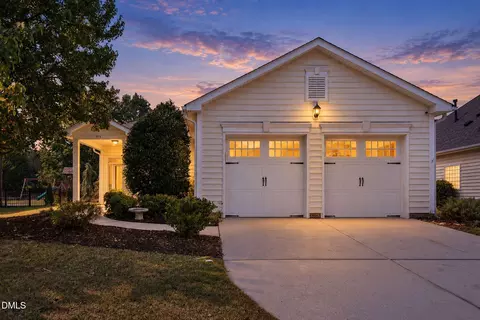 914 Tupelo Glen Ct, Fuquay Varina, NC 27526