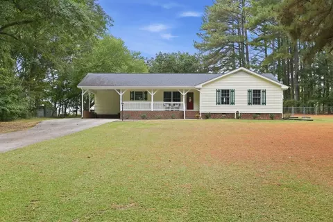 212 Long St, Fuquay Varina, NC 27526