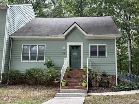 400 Oak Run Dr, Raleigh, NC 27606