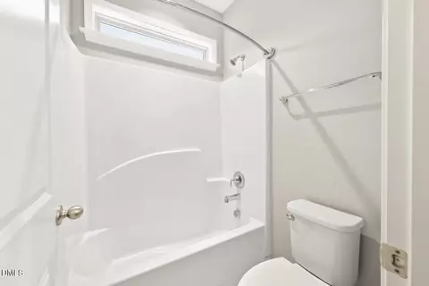Bath - 369 Papyrus Pl, Hillsborough, NC 27278 photo 2 of 2