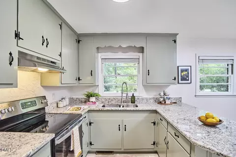 Kitchen - 1204 E Oak Dr, Durham, NC 27712 photo 6 of 6