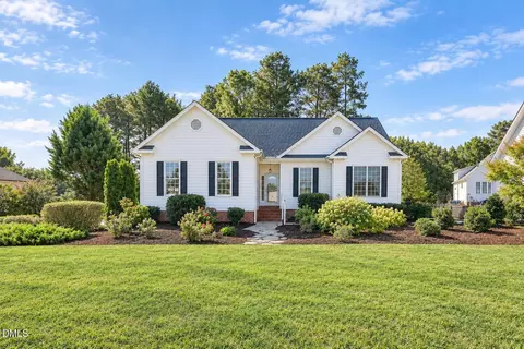 306 Blanchard Rd, Fuquay Varina, NC 27526