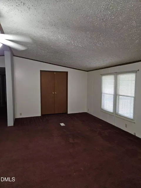 Living - 115 Eagle Ln, Middlesex, NC 27557 photo 1 of 3