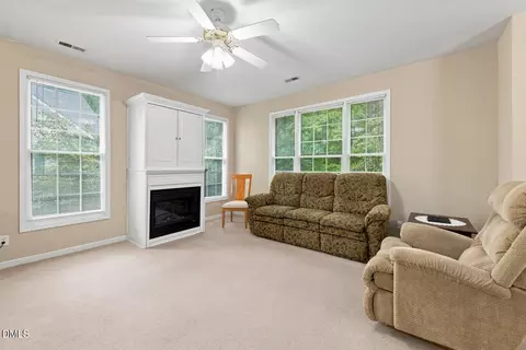 2923 Kudrow Ln, Morrisville, NC 27560