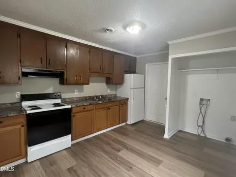 505 Elizabeth St, Selma, NC 27576 photo 4