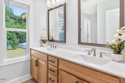 Bath - 248 Kavanaugh Rd, Wake Forest, NC 27587 photo 3 of 4