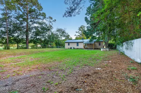 Exterior - 935 Maynard Rd, Godwin, NC 28344 photo 7 of 11