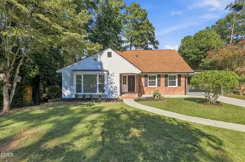 1706 Mcgougan Rd, Fayetteville, NC 28303