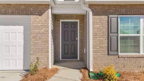 2707 Orange Blossom St, Greensboro, NC 27406
