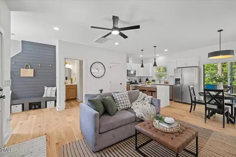 Entry Way - 218 W Maynard Ave, Durham, NC 27704 photo 2 of 5