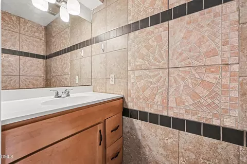 Bath - 1505 Kendall Dr, Durham, NC 27703 photo 1 of 2