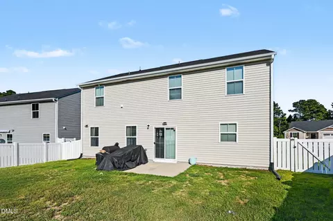 Exterior - 1008 Bridgewater Dr, Durham, NC 27704 photo 3 of 7