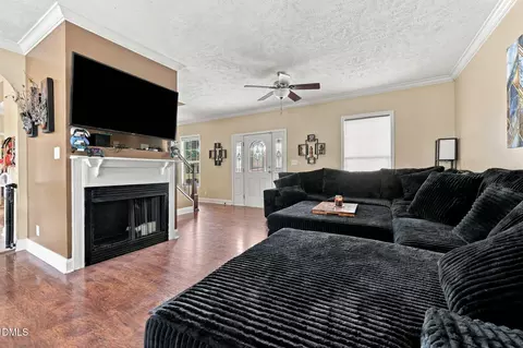 Living - 50 Cutoff Rd, Dunn, NC 28334 photo 1 of 1