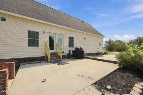 Exterior - 50 Cutoff Rd, Dunn, NC 28334 photo 6 of 8