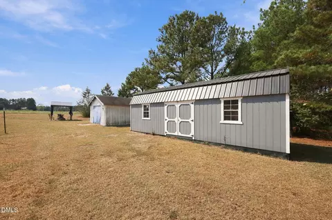 Exterior - 50 Cutoff Rd, Dunn, NC 28334 photo 4 of 8