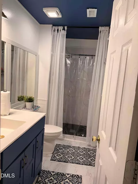 Bath - 806 Whitby Ct, Durham, NC 27703 photo 1 of 3