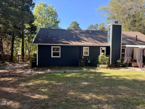 Exterior - 806 Whitby Ct, Durham, NC 27703 photo 1 of 4