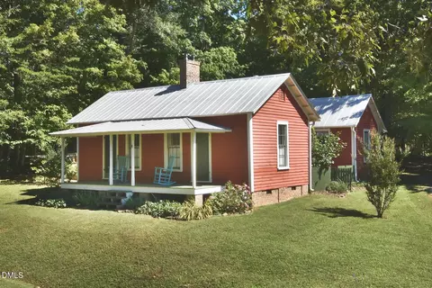 2487 Glencoe St, Burlington, NC 27217