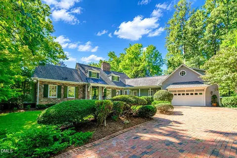 2140 N Lakeshore Dr, Chapel Hill, NC 27514