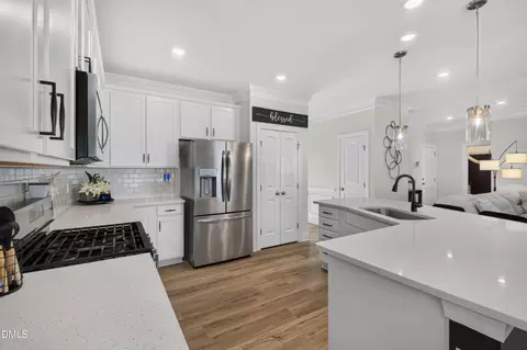 Kitchen - 26 Gander Dr, Benson, NC 27504 photo 5 of 6
