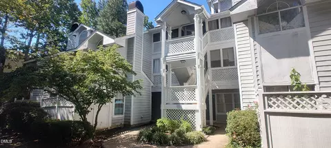 4907 Hollenden Dr #104, Raleigh, NC 27616