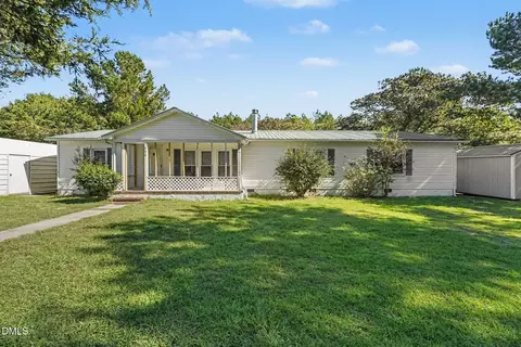 190 Grady W Ln, Carthage, NC 28327