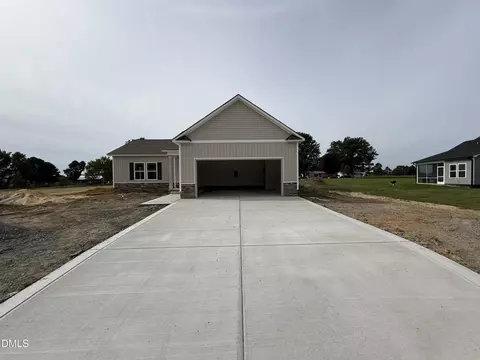 63 Hagood St, Smithfield, NC 27577