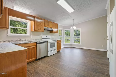 Kitchen - 862 Maynard Lake Rd, Erwin, NC 28339 photo 4 of 4