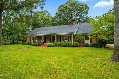 Exterior - 1110 Chestnut Dr, Smithfield, NC 27577 photo 1 of 20