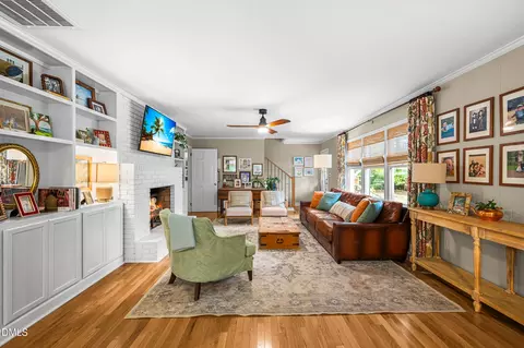Living - 1110 Chestnut Dr, Smithfield, NC 27577 photo 6 of 11