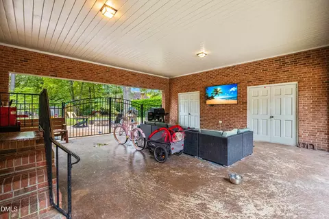 Exterior - 1110 Chestnut Dr, Smithfield, NC 27577 photo 17 of 20