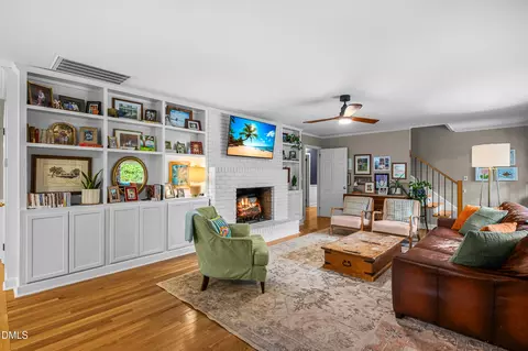 Living - 1110 Chestnut Dr, Smithfield, NC 27577 photo 7 of 11