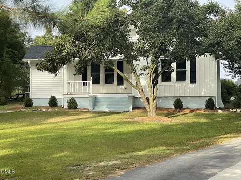 434 S Raleigh St, Angier, NC 27501