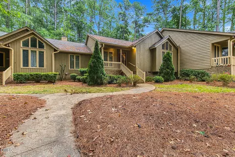 8031 Grey Oak Dr, Raleigh, NC 27615