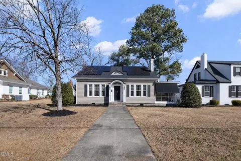Exterior - 604 W Divine St, Dunn, NC 28334 photo 2 of 7