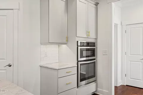 Kitchen - 2308 Wade Ave, Raleigh, NC 27607 photo 5 of 6