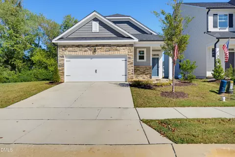 52 Fairwinds Dr, Lillington, NC 27546