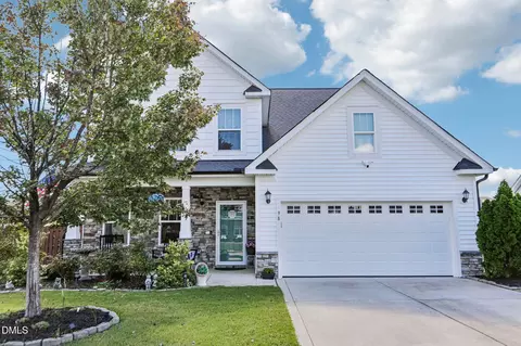 98 Kingsly Dr, Clayton, NC 27527