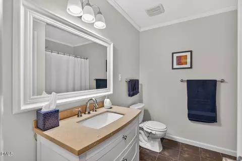 Bath - 5809 Henner Pl, Durham, NC 27713 photo 3 of 4