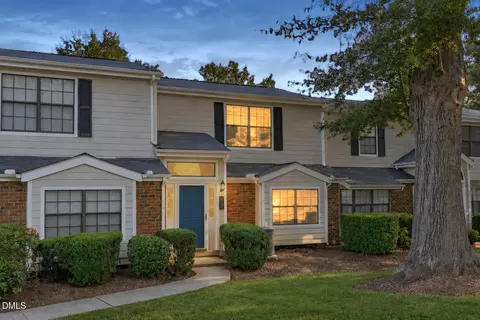 7918 Falcon Rest Cir, Raleigh, NC 27615
