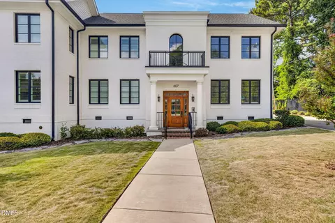 607 Smedes Pl #B, Raleigh, NC 27605