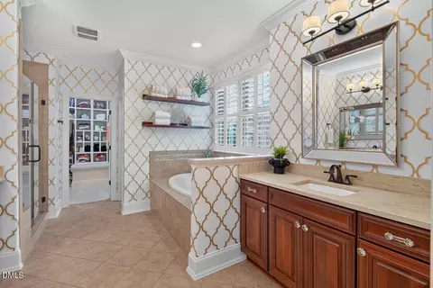 Bath - 72 Edgewood Dr, Durham, NC 27713 photo 1 of 8