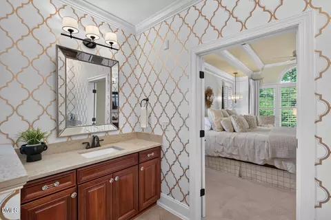 Bath - 72 Edgewood Dr, Durham, NC 27713 photo 3 of 8