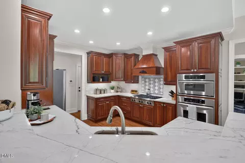Kitchen - 72 Edgewood Dr, Durham, NC 27713 photo 2 of 5