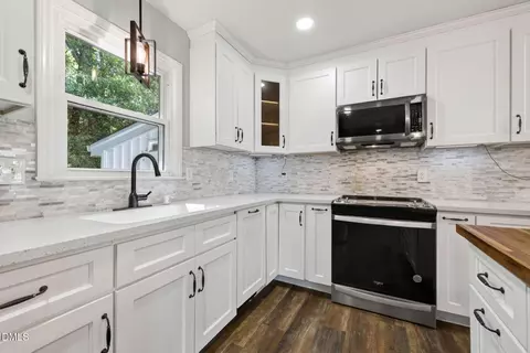 Kitchen - 1105 Springview Trl, Garner, NC 27529 photo 4 of 6